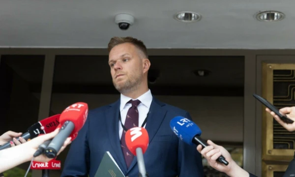 Ministrai renkasi į Vyriausybės posėdį. Juditos Grigelytės (VŽ) nuotr.