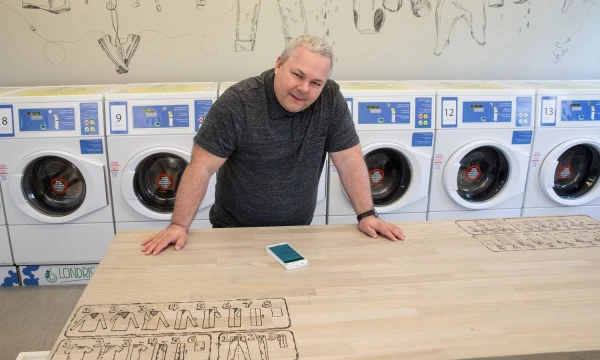 Rimantas Šimkus, skalbyklų skaitmeninimo UAB „Londris“ direktorius: „Dabar vyksta šios sistemos diegimas Jungtinėje Karalystėje, Olandijoje, Čekijoje, savo sprendimus greitai pristatysime parodoje JAV.“ Vladimiro Ivanovo (VŽ) nuotr. Rimantas Šimkus, skalbyklų skaitmeninimo UAB „Londris“ direktorius: „Dabar vyksta šios sistemos diegimas Jungtinėje Karalystėje, Olandijoje, Čekijoje, savo sprendimus greitai pristatysime parodoje JAV.“ Vladimiro Ivanovo (VŽ) nuotr.