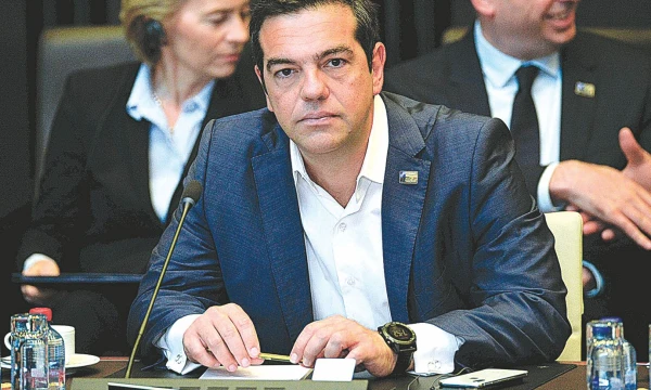 Alexis Tsipras, Graikijos premjeras, į valdžią prieš trejus metus atėjo su šūkiais pasipriešinti „Vakarų kreditorių diktatui“, bet netrukus buvo priverstas nusileisti dar griežtesniems kreditorių reikalavimams. Alexey Vitvitsky („Reuters“ / „Scanpix) nuotr. 