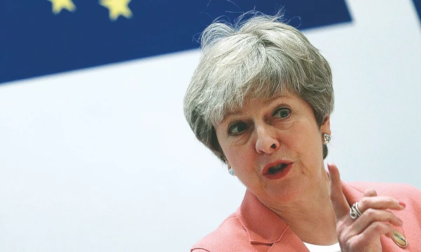 Theresai May, JK premjerei, „Brexit“ atidėjimo kaip vieną iš variantų siūlo ir ES. Francisco Seco („AP“/ „Scanpix“) nuotr.