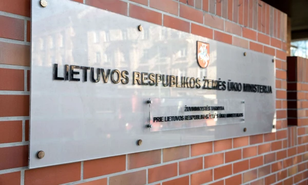Žemės ūkio ministerijos iškaba. Juditos Grigelytės (VŽ) nuotr.