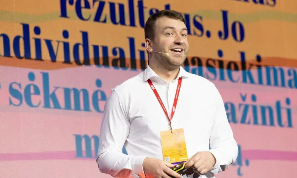 Žilvinas Beniušis, teatro režisierius, aktorius, „Grand Partners“ koučingo specialistas. Juditos Grigelytės (VŽ) nuotr.