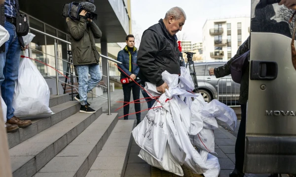 Biuleteniu išvežimas. Irmanto Gelūno (BNS) nuotr.