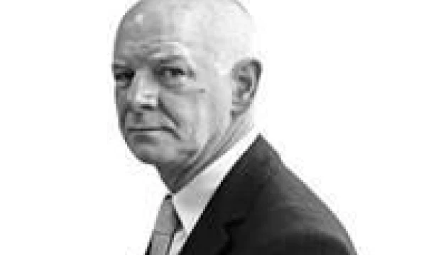 Howardas Daviesas. Sciences Po profesorius