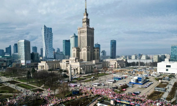 Ūkininkų protestas Varšuvoje. Kuba Stezyckio („Reuters“/„Scanpix“) nuotr.