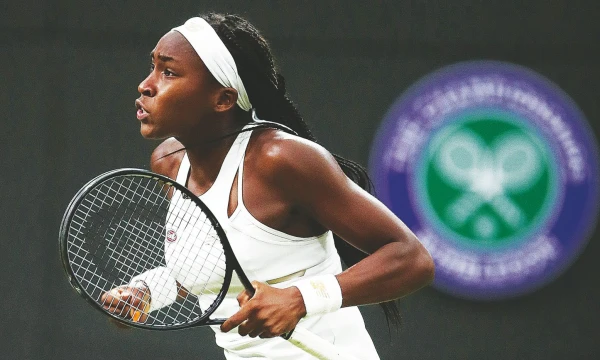 15-metė Cori Gauff Vimbldono turnyre laimėjusi prieš Venus Williams, tapo pasaulio teniso žvaigžde. „Scanpix“ / AFP nuotr.
