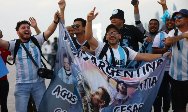 Argentinos rinktinės fanai Katare. Hannos McKay („Reuters“/„Scanpix“) nuotr.