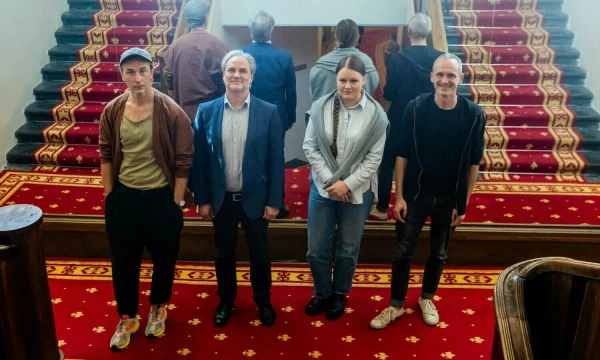 Iš kairės: Andrius Katinas, Audronis Imbrasas, Ana Ablamonova, Andrius Jevsejevas. Vilniaus senojo teatro 111-ąjį sezoną pristatant, 2024 m. rugsėjo 16 d. Ingos Juodytės nuotr.