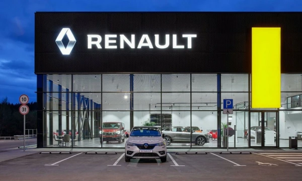 Parduodama akcijas, „Renault“ siekia gerinti savo investicinį reitingą. Įmonės nuotr.