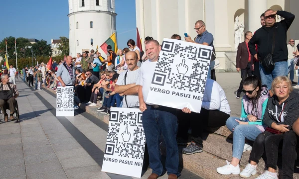 „Šeimų maršo“ mitingas Vilniuje, Katedros aikštėje. Juditos Grigelytės (VŽ) nuotr.