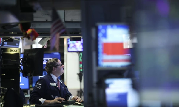 (180521) -- NEW YORK, May 21, 2018 (Xinhua) -- A trader works at the New York Stock Exchange in New York, the United States, on May 21, 2018. U.S. stocks closed higher on Monday. The Dow rose 1.21 percent to 25,013.29, and the S&P 500 rose 0.74 percent to 2,733.01, while the Nasdaq increased 0.54 percent to 7,394.04. (Xinhua/Wang Ying)  - Wang Ying -//CHINENOUVELLE_CHINE012497/Credit:CHINE NOUVELLE/SIPA/1805220847