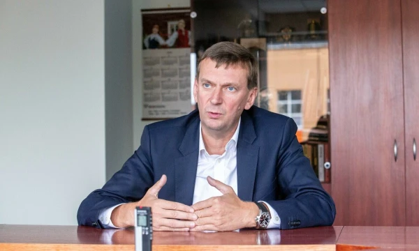 Dainius Dundulis, UAB „Norfos mažmena“ valdybos pirmininkas: „ Įdiegus pačius moderniausius sprendimus, skerdyklos veikloje tikrai bus jaučiamas didelis pokytis, jį labai pajus ir darbuotojai.“