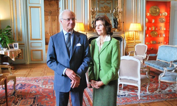 Karlas XVI Gustavas ir karalienė Silvija savo rūmuose vizito į Lietuvą išvakarėse.
Daliaus Simėno (VŽ) nuotr.
