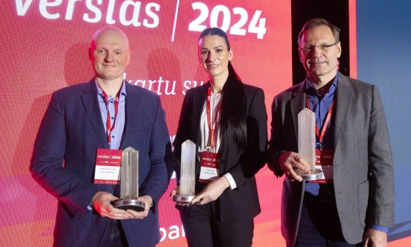 Linas Grinevičius, UAB „EPAM sistemos“ vadovas (iš kairės), Sabina Chochrina, UAB „Vlantana“ vadovė, Darius Zubas, AB „Linas Agro Group“ valdybos pirmininkas. Juditos Grigelytės (VŽ) nuotr. Juditos Grigelytės (VŽ) nuotr.