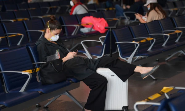 Iš Dubajaus leidžiami tik išvykstamieji skrydžiai. Karim Sahib (AFP/"Scanpix") nuotr. 