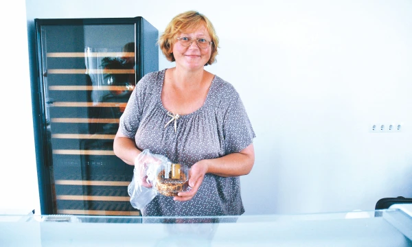 Dalia Ėmužytė, ekologinio ožkų ūkio savininkė, sugeba ūkyje pagaminti net apie 50 rūšių sūrio.
Mildos Tarcijonaitės (VŽ) nuotr.