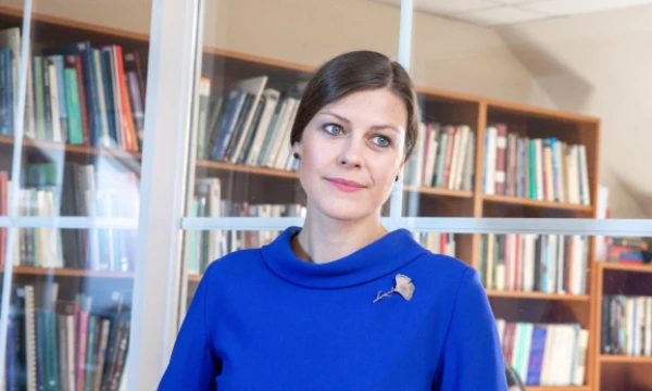 „Ekonomikos sulėtėjimas išsivysčiusiose šalyse rodo, kad brandžios ekonomikos jau priprato prie skatinimo ir neigiamų palūkanų normų“, – sako Indrė Genytė-Pikčienė. Juditos Grigelytės (VŽ) nuotr.