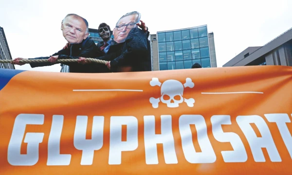 Glifosatas pernai tapo vienu pagrindinių ES politinių klausimu. Yves Hermano („Reuters“ / „Scanpix“) nuotr.