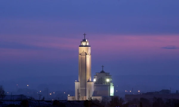 Prisikėlimo bažnyčia Kauno Žaliakalnyje. Algimanto Barzdžiaus nuotr.