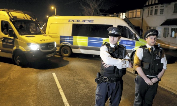 Policija prie Nikolajaus Gluškovo namų. Peterio Nichollso (Reuters / Scanpix) nuotr.