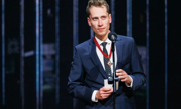 Geriausiu praėjusių metų režisieriumi paskelbtas Adomas Juška. Eriko Ovčarenko (BNS) nuotr.
????
