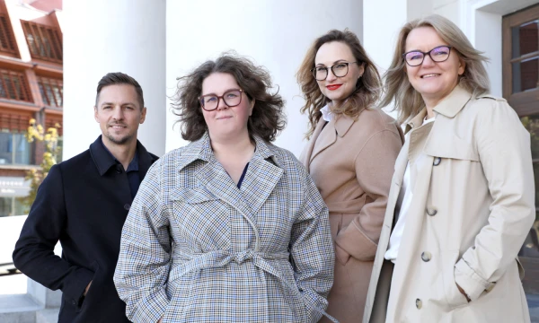 Nuotraukoje iš kairės: Julius Kaknevičius, Jorė Astrauskaitė, Neringa Petrauskaitė, Laura Bertašiūtė, „We Are Marketing“ partneriai. Bendrov. nuotr.