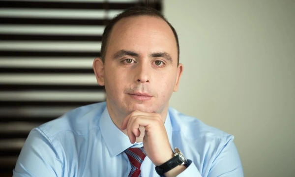 Aleksandras Izgorodinas SME Finance ekonomistas.
