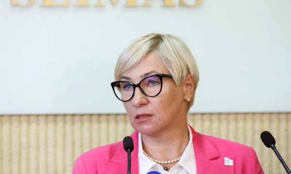 Parlamentinių partijų atstovai Seime pasirašė susitarimą dėl švietimo. Juditos Grigelytės (VŽ) nuotr.