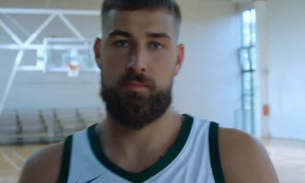 Stop kadras reklamoje.