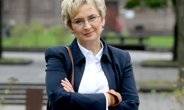Daiva Žumbakienė, UAB „Raimda auditas“ direktorė: „Jei darbuotojas nedirbo trumpiau nei 3 mėnesius, tuomet taikomas kitas vidutinio atlyginimo skaičiavimo aprašo punktas“. Algimanto Barzdžiaus nuotr.
