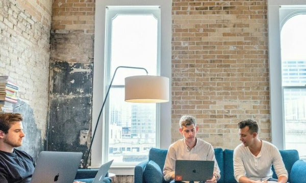 Amerikietiško vadovavimo stiliaus esmė yra rezultatas. „Unsplash“ nuotr.