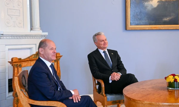 Praėjusį birželį Vokietijos kancleris O. Scholzas lankėsi Vilniuje, susitikime su prezidentu G. Nausėda aptarė vokiečių brigados dislokavimo Lietuvoje klausimus. Roberto Dačkaus (Prezidento kanceliarijos) nuotr.
