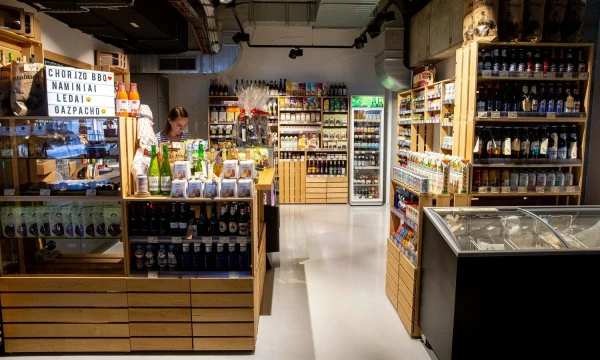 Maisto turgus „Uptown Bazaar“ Vilniuje. Juditos Grigelytės (VŽ) nuotr.