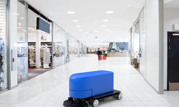 UAB „Rubedo sistemos“ kuriamos protingos sistemos leidžia robotams judėti savarankiškai po atvirą erdvę.  Bendrovės nuotr.