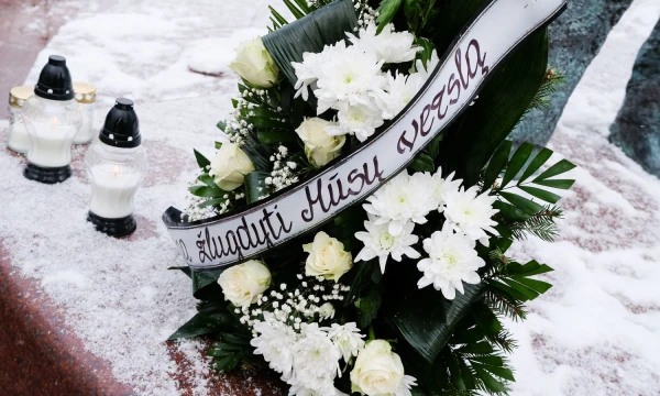 Smulkiųjų verslininkų protesto akcija Vilniuje, prie Kudirkos paminklo. Vladimiro Ivanovo (VŽ) nuotr.