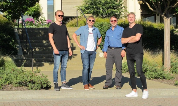 Iš kairės į dešinę: Domantas Jaškūnas, Jonas Simanavičius, Williamas B. Nortonas, Domas Povilauskas.