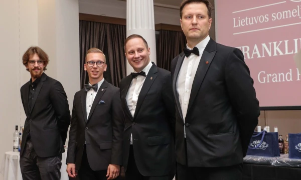 Iš dešinės: Narimantas Miežys, Martynas Pravilonis, Arminas Darasevičius, Kristijonas Valančiūnas. Dainiaus Labučio / LSA nuotr. 