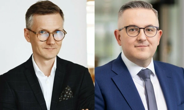 Iš kairės: Elektroninių mokėjų agentūros valdybos nariai Paulius Tarbūnas ir Andrius Kavaliauskas. VŽ koliažas.