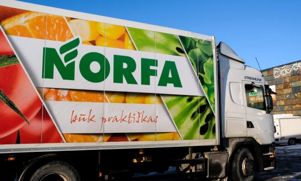 Gamyboje susirgimų fiksuota daugiau nei prekyboje, tačiau įmonė laukia skiepų kvietimo ir prekybos sistemos „Norfa“ darbuotojams. VLADIMIRO IVANOVO NUOTR.