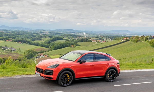 „Cayenne Turbo Coupe“ Gamintojo nuotr. 