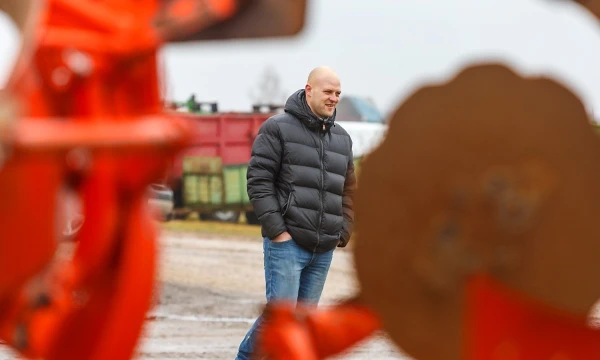 Mantas Vaitelis, Kėdainių rajono limuzinų veislės mėsinių galvijų fermos savininkas.
Vladimiro Ivanovo (VŽ) nuotr.
