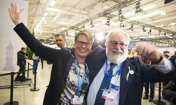 The norwegian Minister of Climate and Environment, Tine Sundtoft and Miguel Arias Ca?ete after the UN climate conference COP21 in Paris in 2015.  Berit Roald / NTB scanpix
