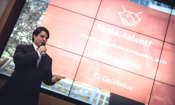 Mariano Andrade Gonzalezas, „Barclays“ operacijų centro Lietuvoje vykdomasis direktorius , sako, jog Vilnius parengė patogų įrankį, padedantį užsieniečiams geriau orientuotis ir integruotis mieste. „Go Vilnius“ nuotr. 