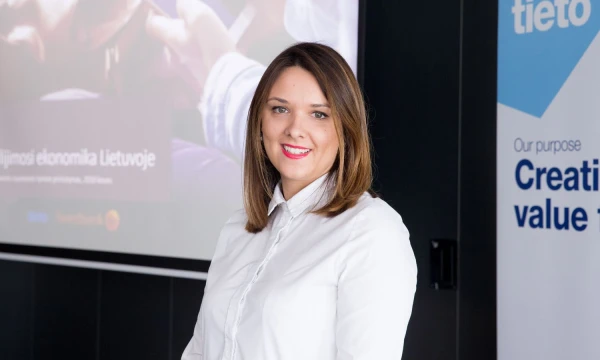Laura Galdikienė, „Swedbank“ vyresnioji ekonomistė: „Eksportuojančių sektorių produktyvumo augimas buvo artimas atlyginimų kilimui, tad net ir sparčiai augę atlyginimai nekėlė didelės grėsmės eksportuotojų konkurencingumui.“ Juditos grigelytės (VŽ) nuotr.
