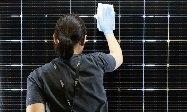 „Soli Tek Cells“ saulės modulių gamyba. Juditos Grigelytės (VŽ) nuotr.