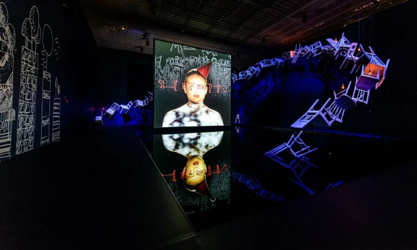 Iš MO parodos „Kode?l taip sunku myle?ti“. Ryčio S?es?kaičio nuotr.