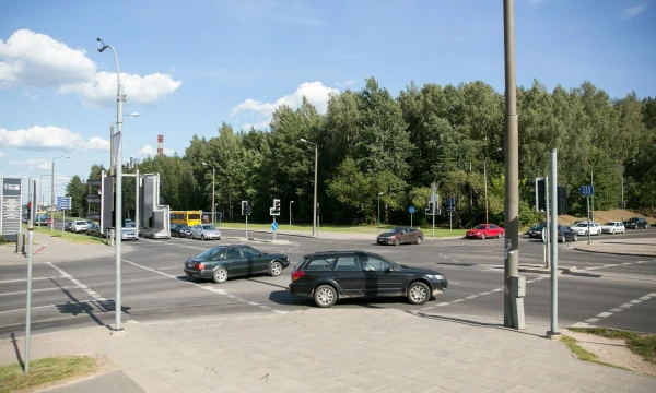 L. Giros g. ir Ateities g. sankryža Vilniuje. Žygimanto Gedvilos (BNS) nuotr. .
????