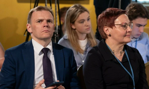 Mindaugas Lingė (kairėje), TS-LKD frakcijos seniūnas. Juditos Grigelytės (VŽ) nuotr.