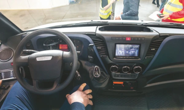 Artėjant numatytajam „Brexit“ kovo 29 dieną, vežėjai išaugusį parsikraustančių į Lietuvą srautą lygina su buvusiu 2016 m., iškart po britų sprendimo referendume. Juditos Grigelytės (VŽ) nuotr.