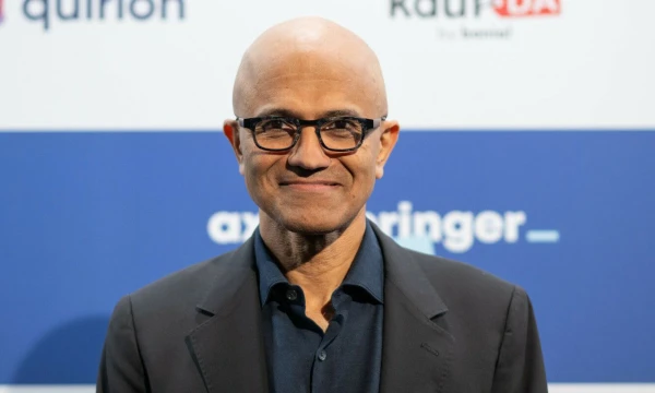 Satya Nadella, „Microsoft“ CEO prieš „Axel Springer“ apdovanojimų ceremoniją Berlyne. (Sebastian Gollnow/„Scanpix“) nuotr.